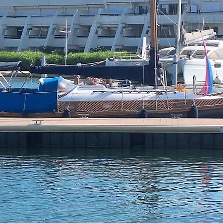 Botel Atypique Le Grau-du-Roi